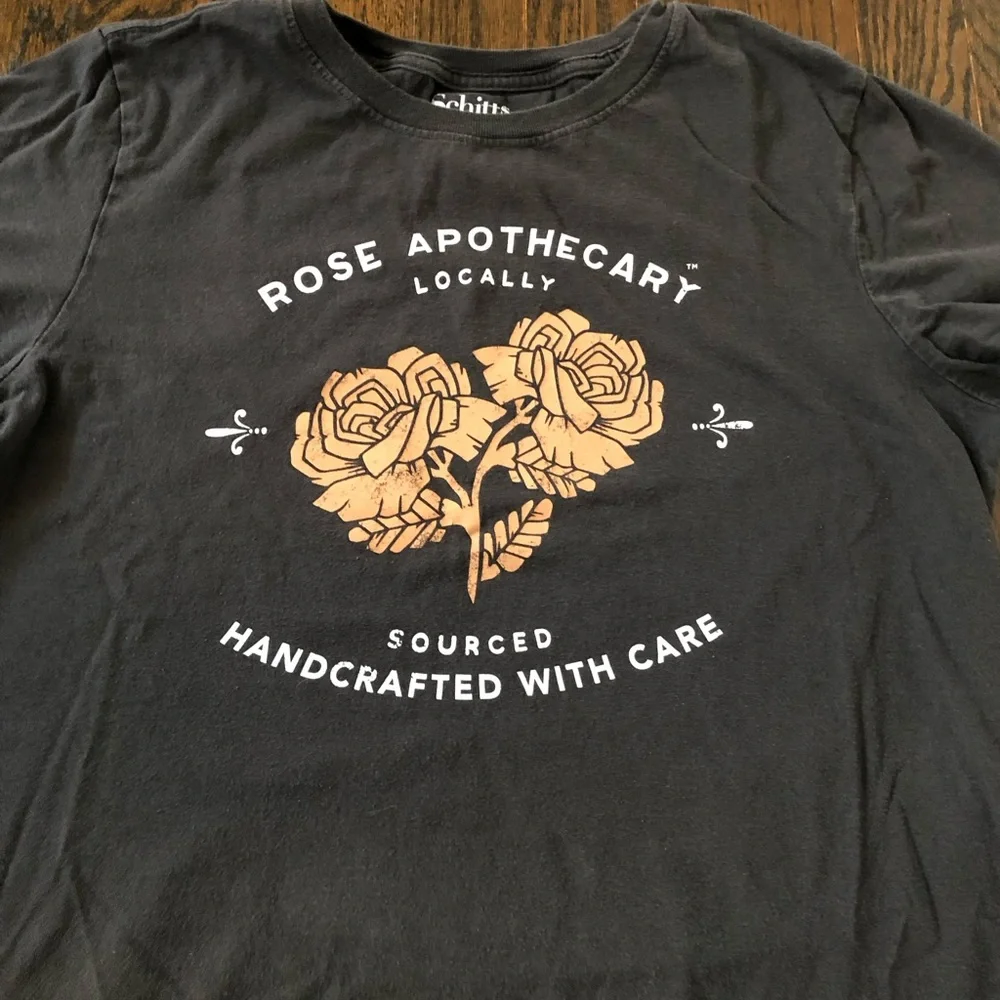 Schitt’s Creek Women’s M Dark Gray “Rose Apothecary” Store Logo Graphic T-Shirt - Picture 2 of 9